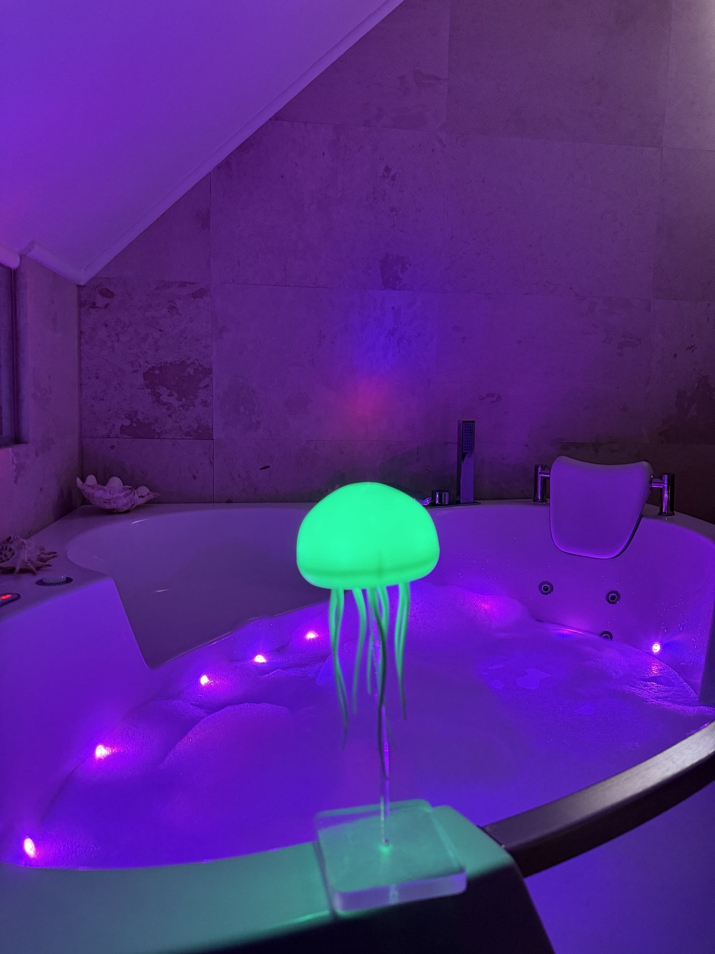 LumiMedusa - Floating jellyfish lamp